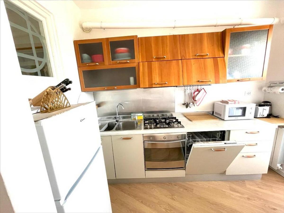 Appartamento Con Vista Lago توسكولانو ماديرنو المظهر الخارجي الصورة