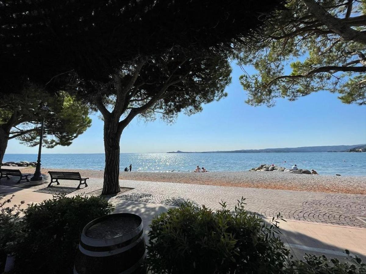 Appartamento Con Vista Lago توسكولانو ماديرنو المظهر الخارجي الصورة